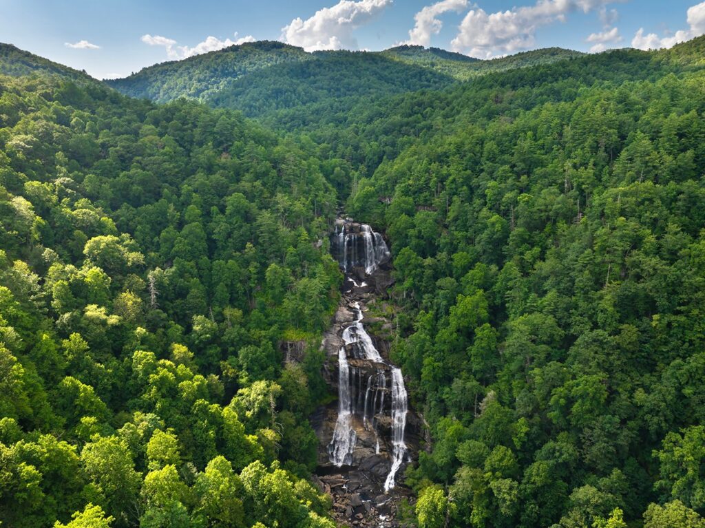 whitewater falls best family vacation spots