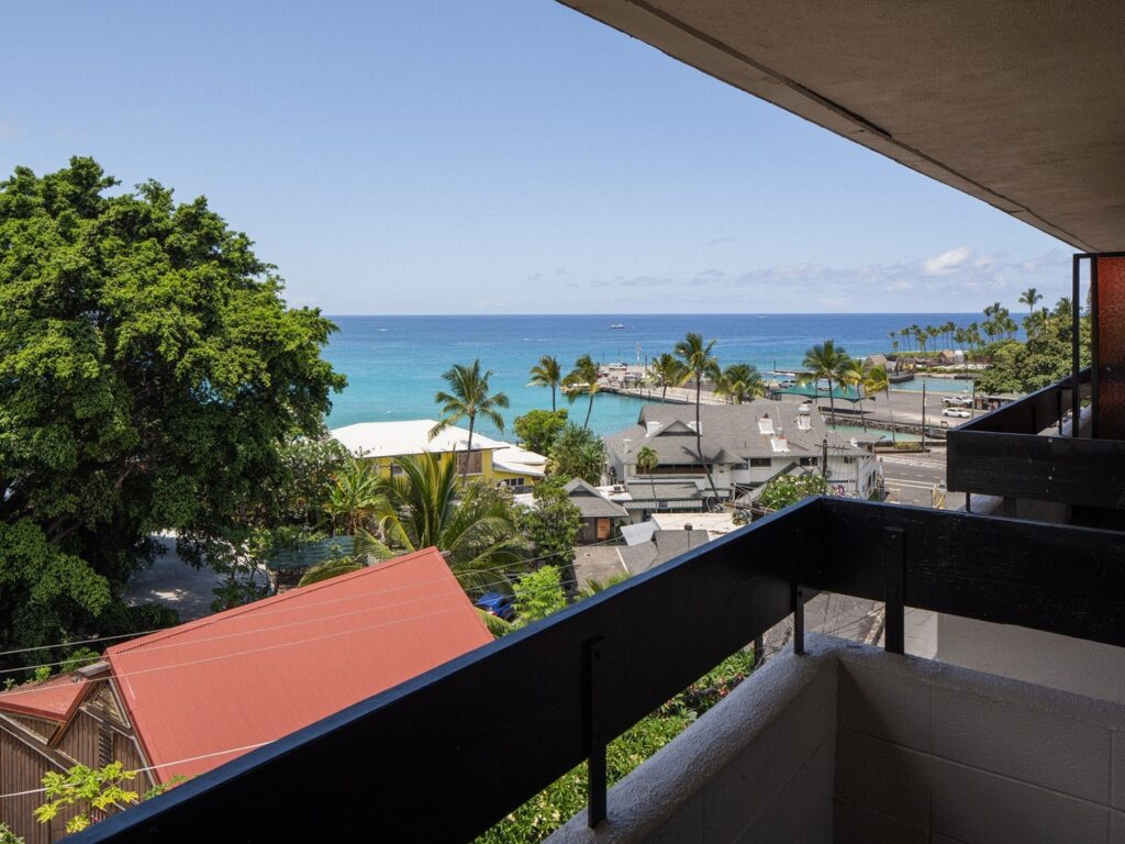 pacific 19 balcony