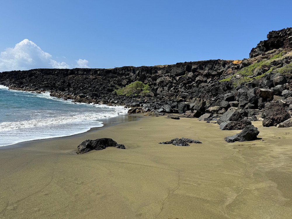 Papakōlea Green Sand Beach