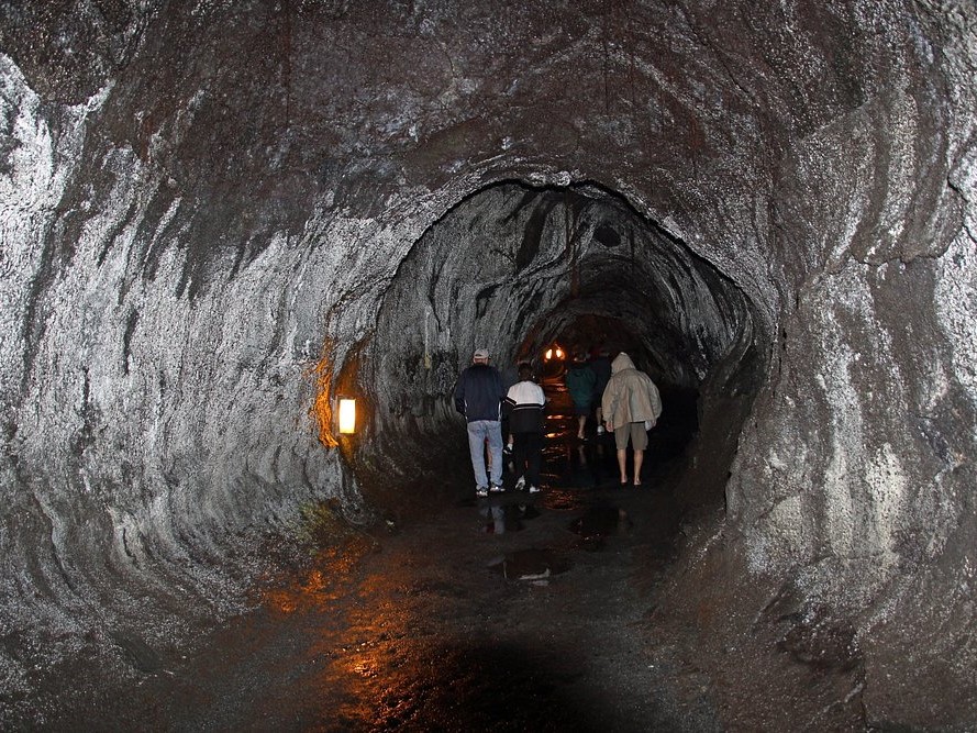 thurston lava tube interior