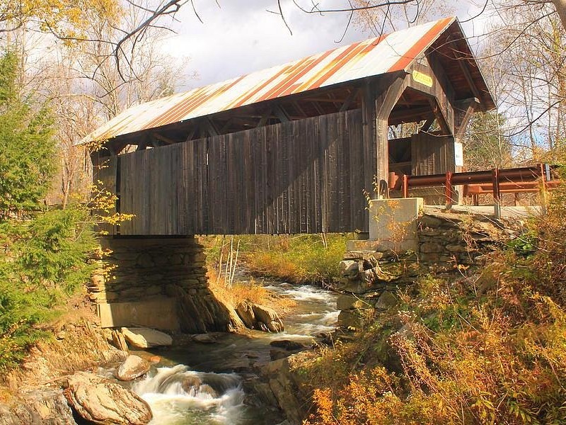 Fun Things to Do in August in Stowe: Gold Brook Covered Bridge