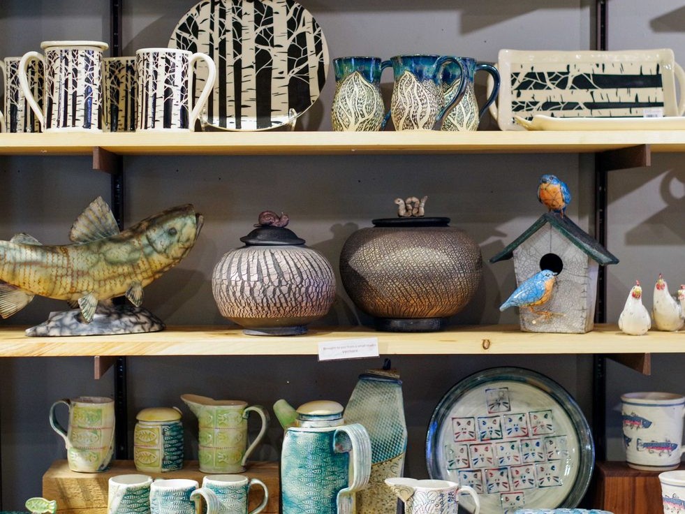 Fun Things to Do in August in Stowe: Shopping