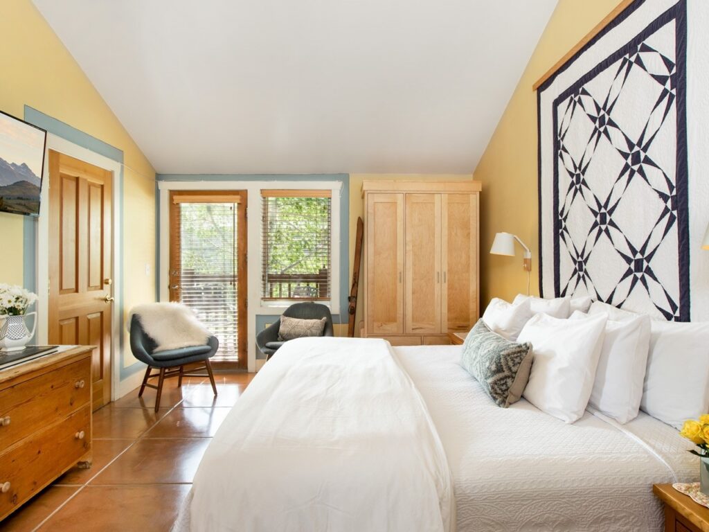 Suite at Alpine House