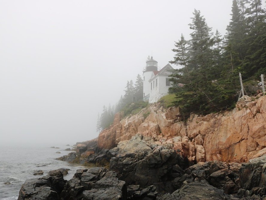 Affordable Family Vacations East Coast: Acadia Lighthouse