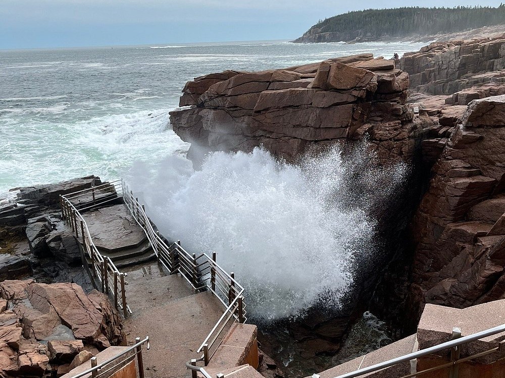 Thunder Hole High Tide, bucket list travel adventures