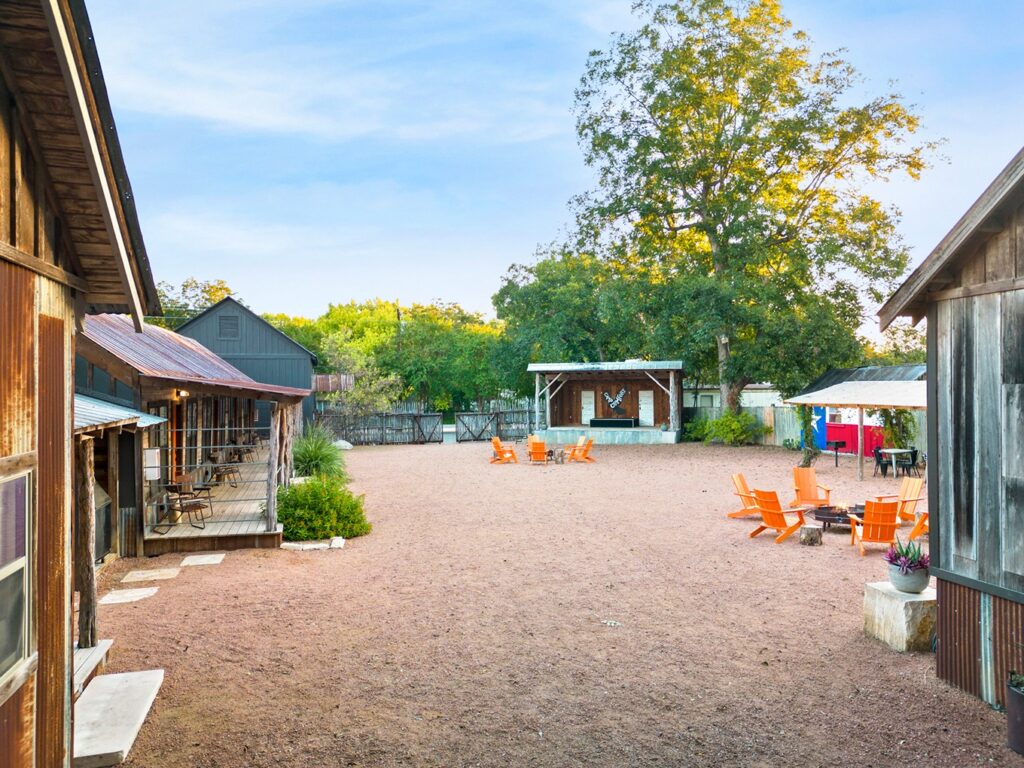 Camp Comfort Yard and Stage, best wedding venues in texas