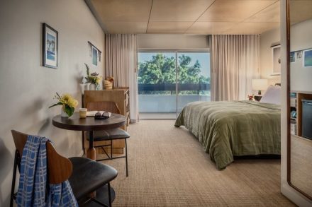 Pacific 19 Partial Ocean View King Room