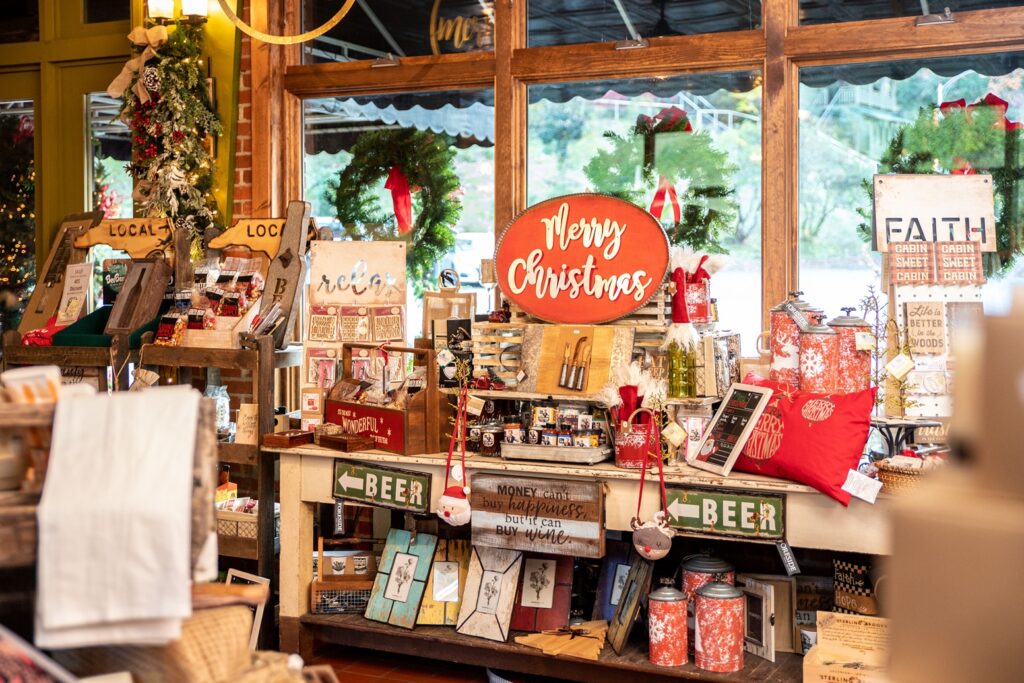 Christmas Decorations at Tapoco Lodge