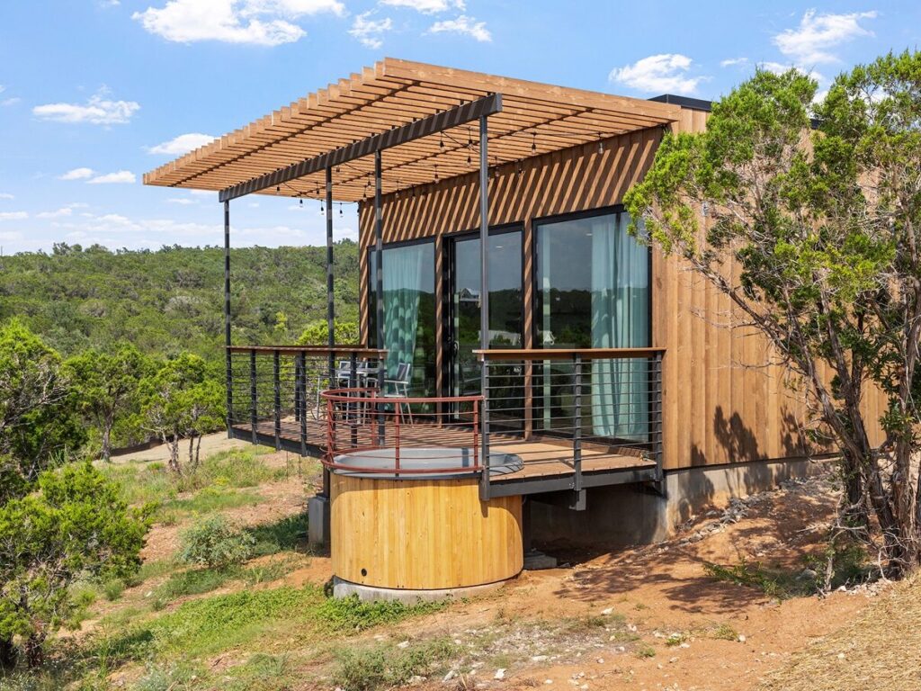 Greenhouse Treehouse Glamping in Texas at Onera Wimberly