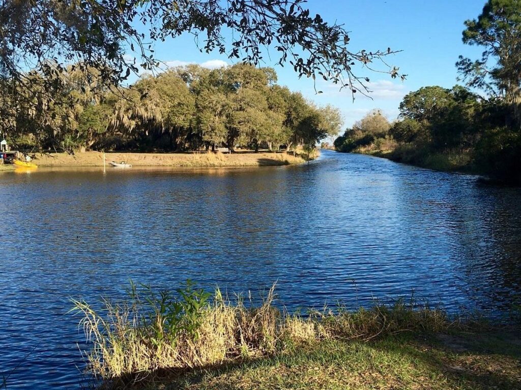 Best Places to Travel in November: Lake Kissimmee