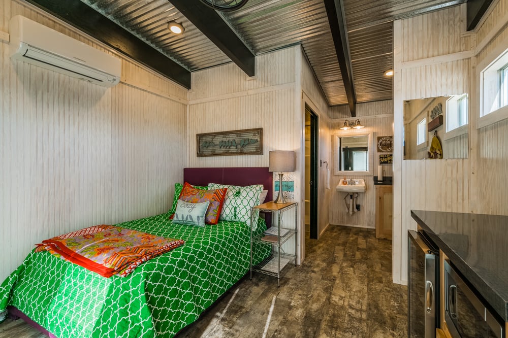 Liney Moon Bedroom
