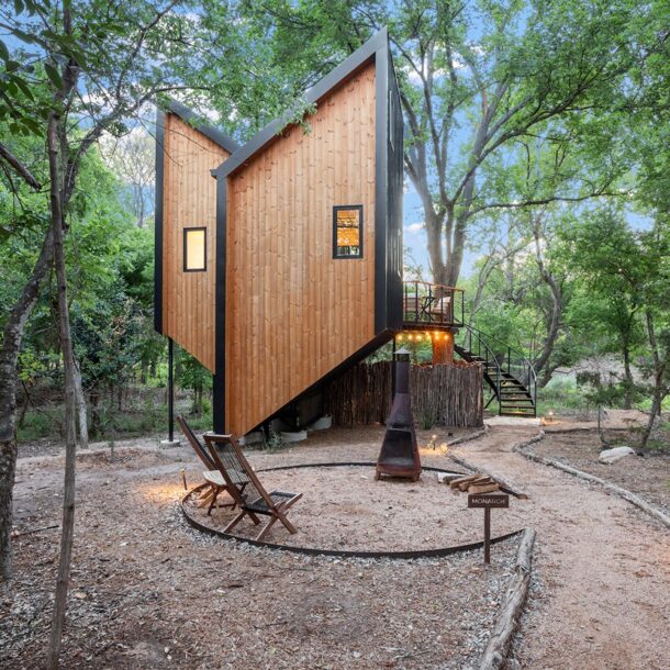 Treehouse Glamping Texas Landscape Hotels