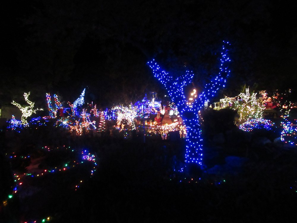 Best Places to Visit in Texas in December - Holiday Lights