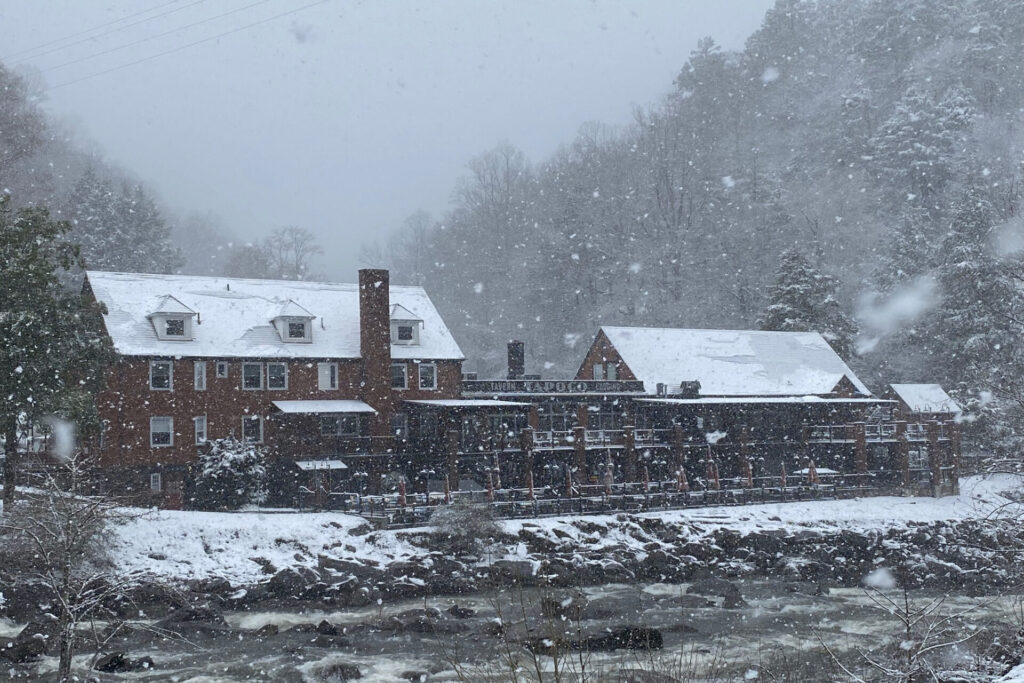 Tapoco Lodge Christmas Cabin Getaways