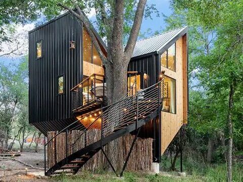 Monarch Treehouse Onera Fredericksburg