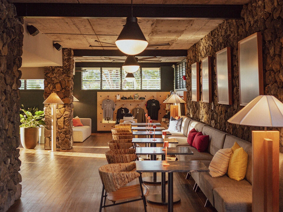 Best time to visit big island: Pacific 19 Lobby