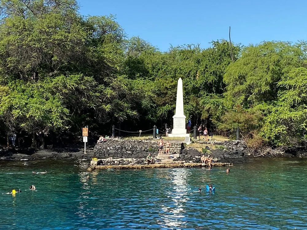 Captain James Cook Monument Snorkeling