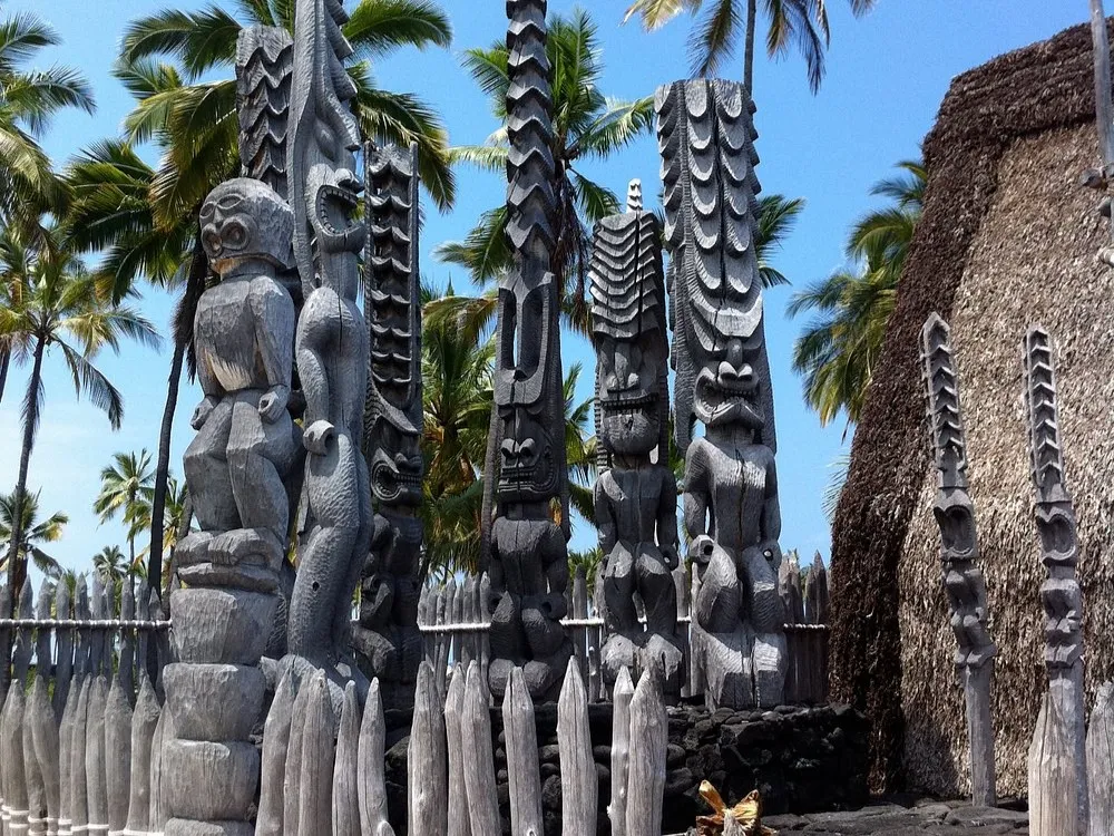Pu'uhonua o Honaunau National Historical Park Statues