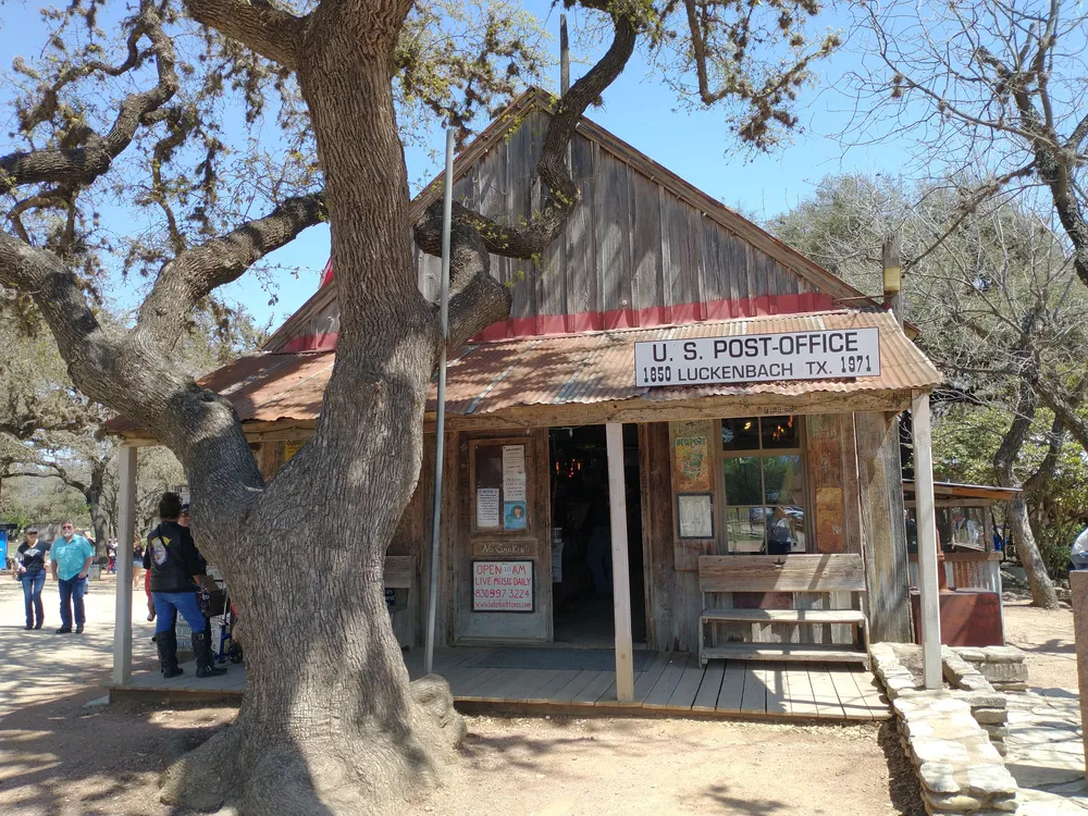 Fredericksburg TX Bachelorette Trip: Luckenbach Post Office