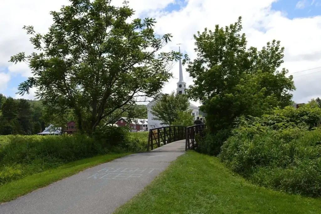 Stowe Recreation Path