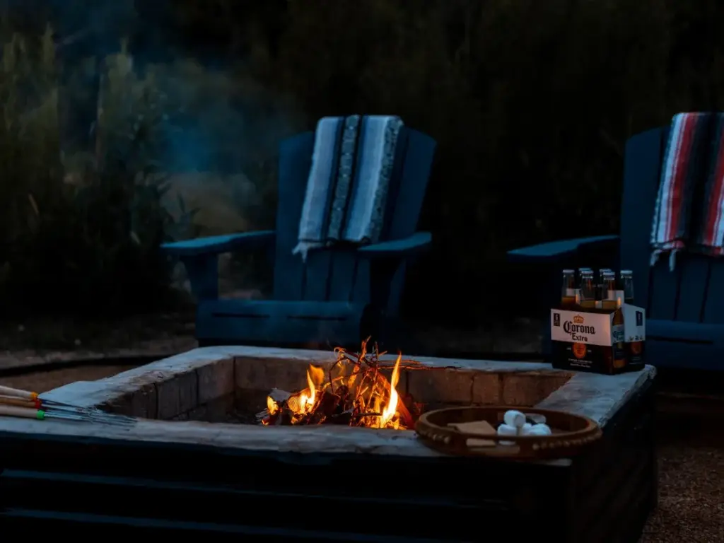 Stargazing Cabins Central Texas: The Liney Moon Fire Pit