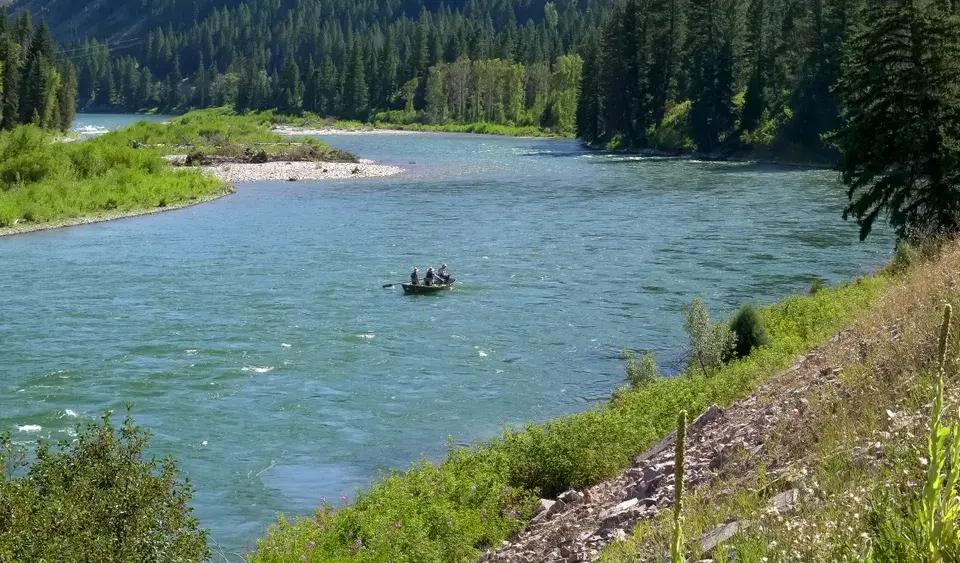 Fly Fishing Lodges Snake River