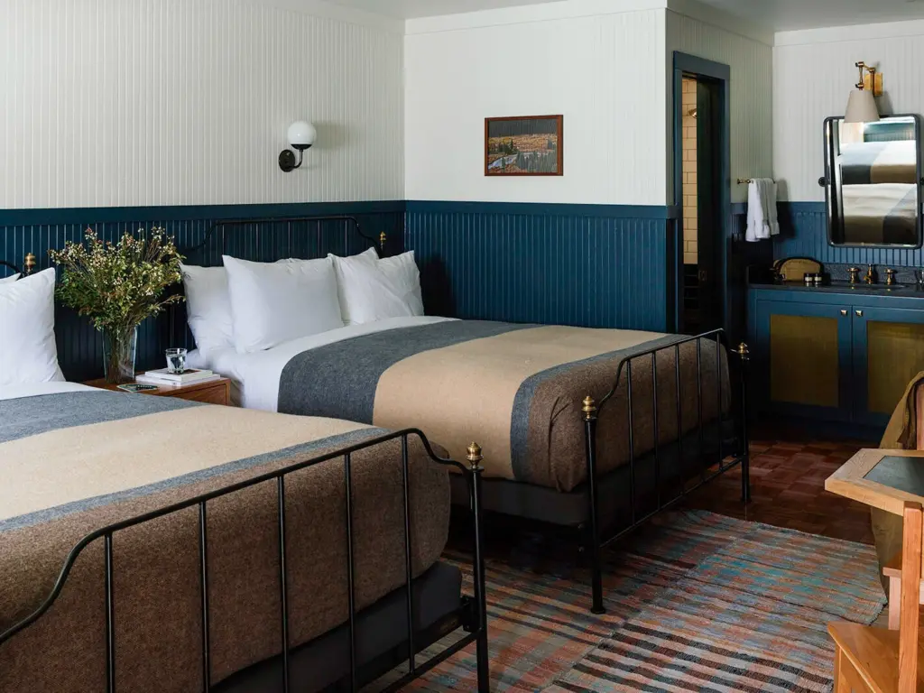 Anvil Hotel Bedroom