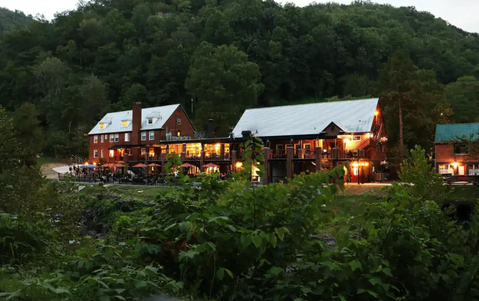Boutique Lodges for Family Reunions