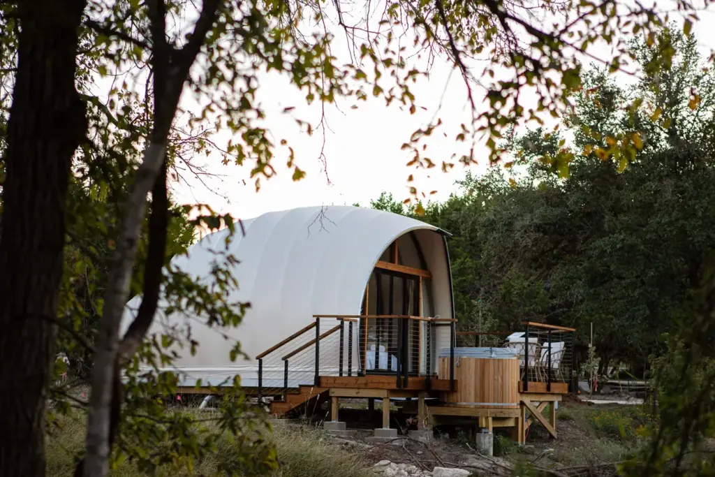 Texas Hill Country Cabins: Onera Fredericksburg Dome